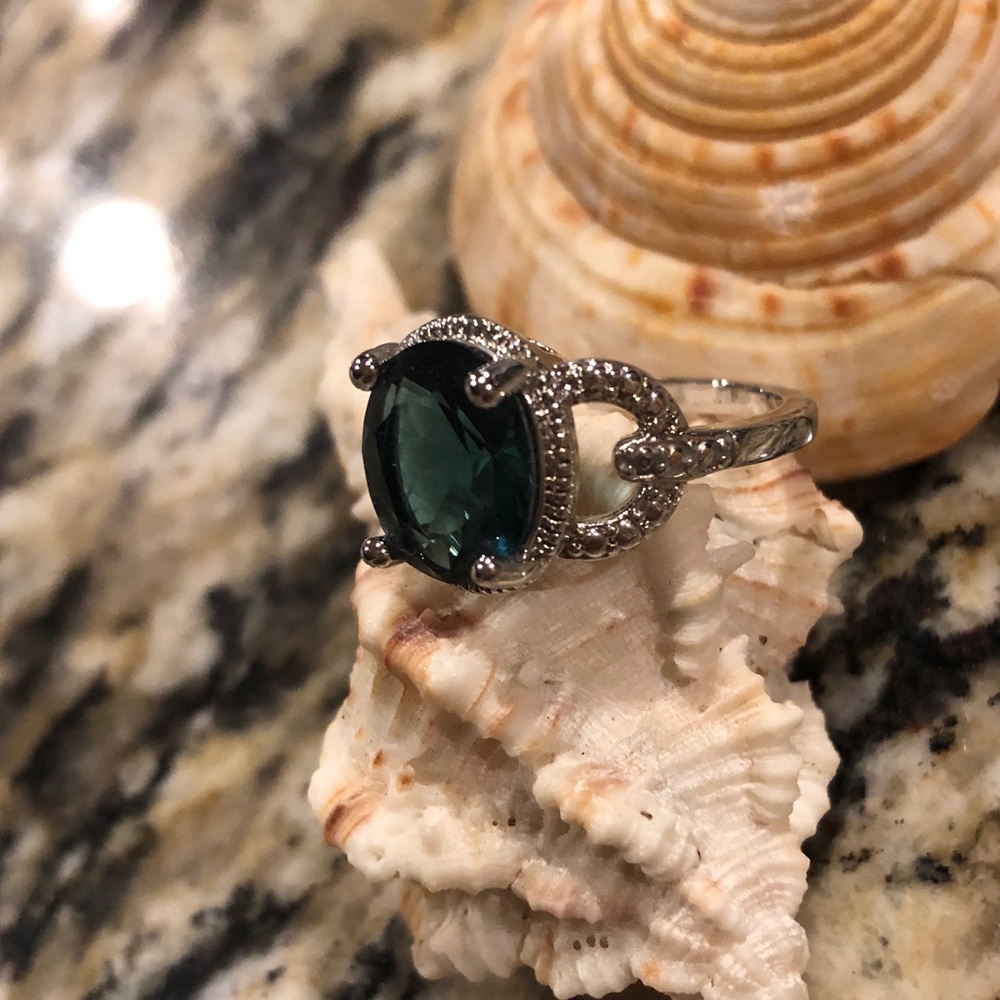 Fashion Statement Ring - Picture 3 of 3
